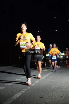 Runner Photo 2043254