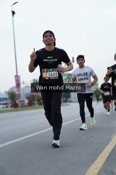 Runner Photo 2043271