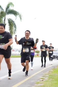 Runner Photo 2043272