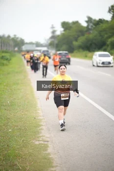 Runner Photo 2043274