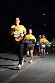 Runner Photo 2043276