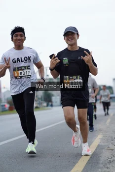 Runner Photo 2043293