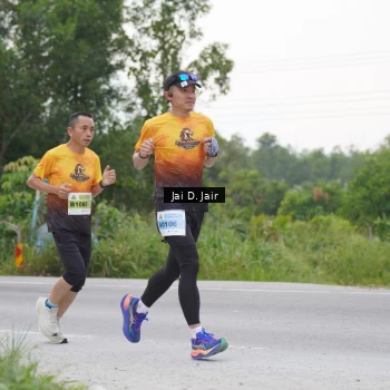 Runner Photo 2043334