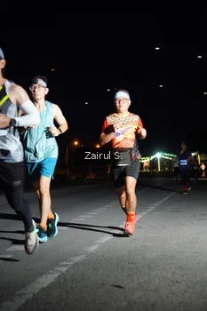 Runner Photo 2043368