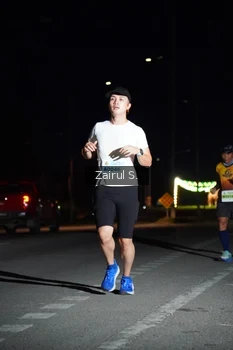 Runner Photo 2043513