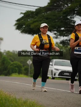 Runner Photo 2043515