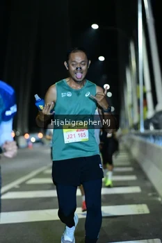Runner Photo 2043520