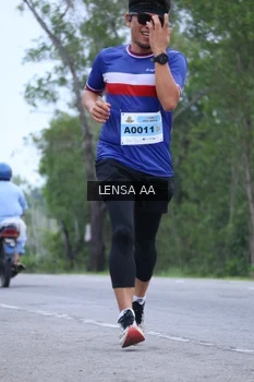 Runner Photo 2043599