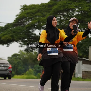 Runner Photo 2043686