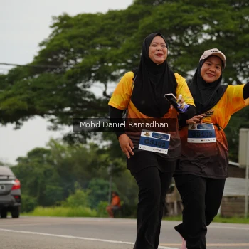 Runner Photo 2043688