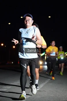 Runner Photo 2043700