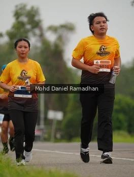 Runner Photo 2043724