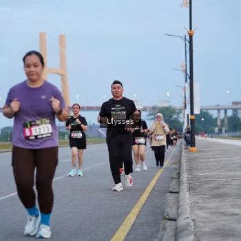 Runner Photo 2043730