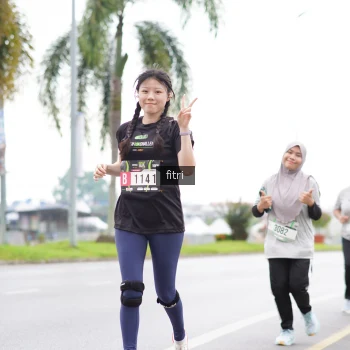 Runner Photo 2043736