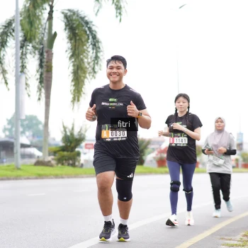Runner Photo 2043778