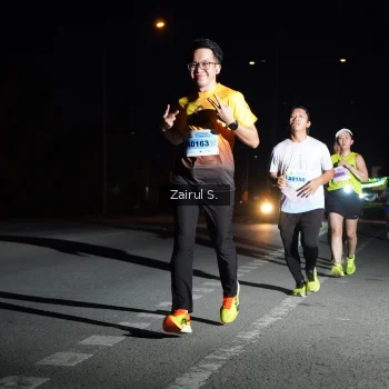 Runner Photo 2043828