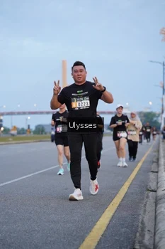 Runner Photo 2043844
