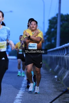 Runner Photo 2043932