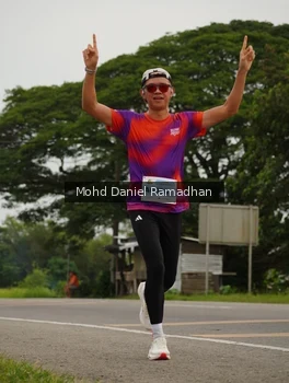Runner Photo 2044022