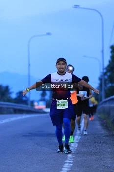 Runner Photo 2044033