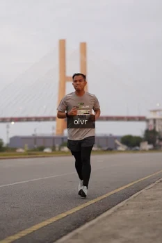 Runner Photo 2044039