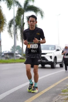 Runner Photo 2044046
