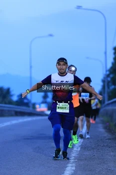 Runner Photo 2044048