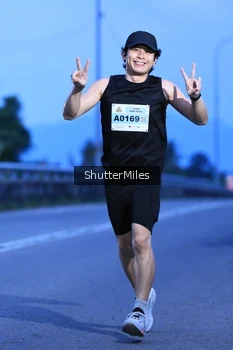 Runner Photo 2044174