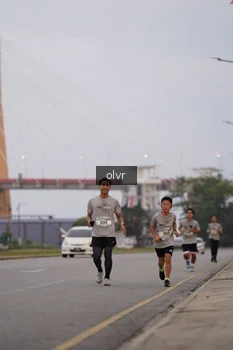 Runner Photo 2044207