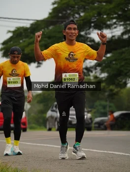 Runner Photo 2044216