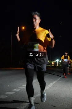 Runner Photo 2044218
