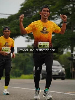 Runner Photo 2044221