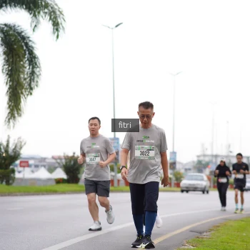 Runner Photo 2044232