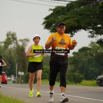 Runner Photo 2044234