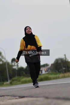 Runner Photo 2044344
