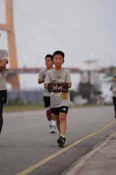 Runner Photo 2044378