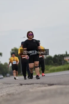 Runner Photo 2044413