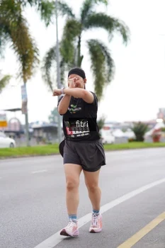Runner Photo 2044435