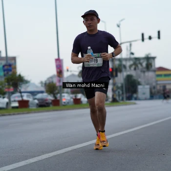Runner Photo 2044447