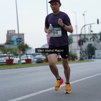 Runner Photo 2044461