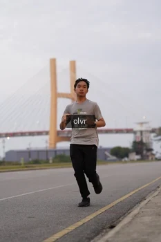Runner Photo 2044473