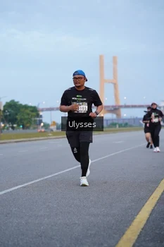 Runner Photo 2044643