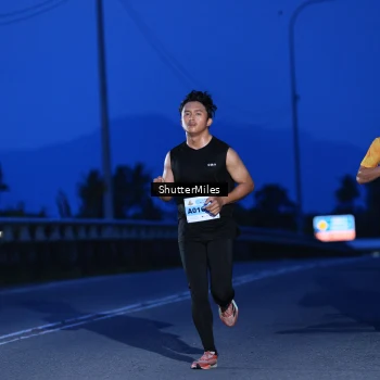 Runner Photo 2044649