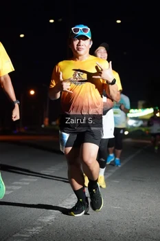Runner Photo 2044671