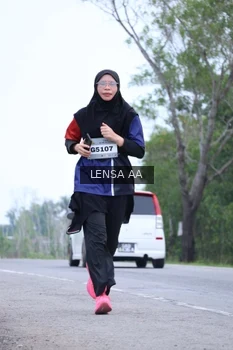 Runner Photo 2044711