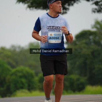 Runner Photo 2044724