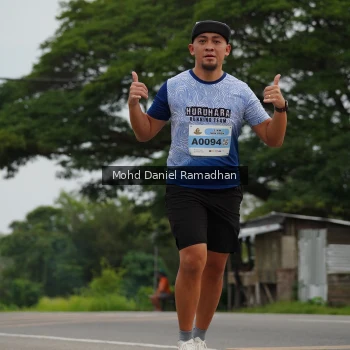 Runner Photo 2044739