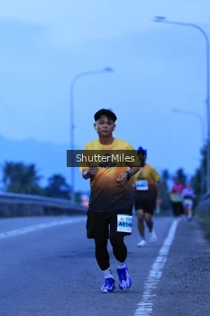 Runner Photo 2044768