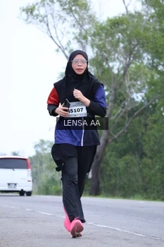 Runner Photo 2044771