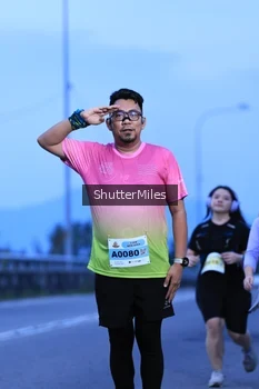 Runner Photo 2044903